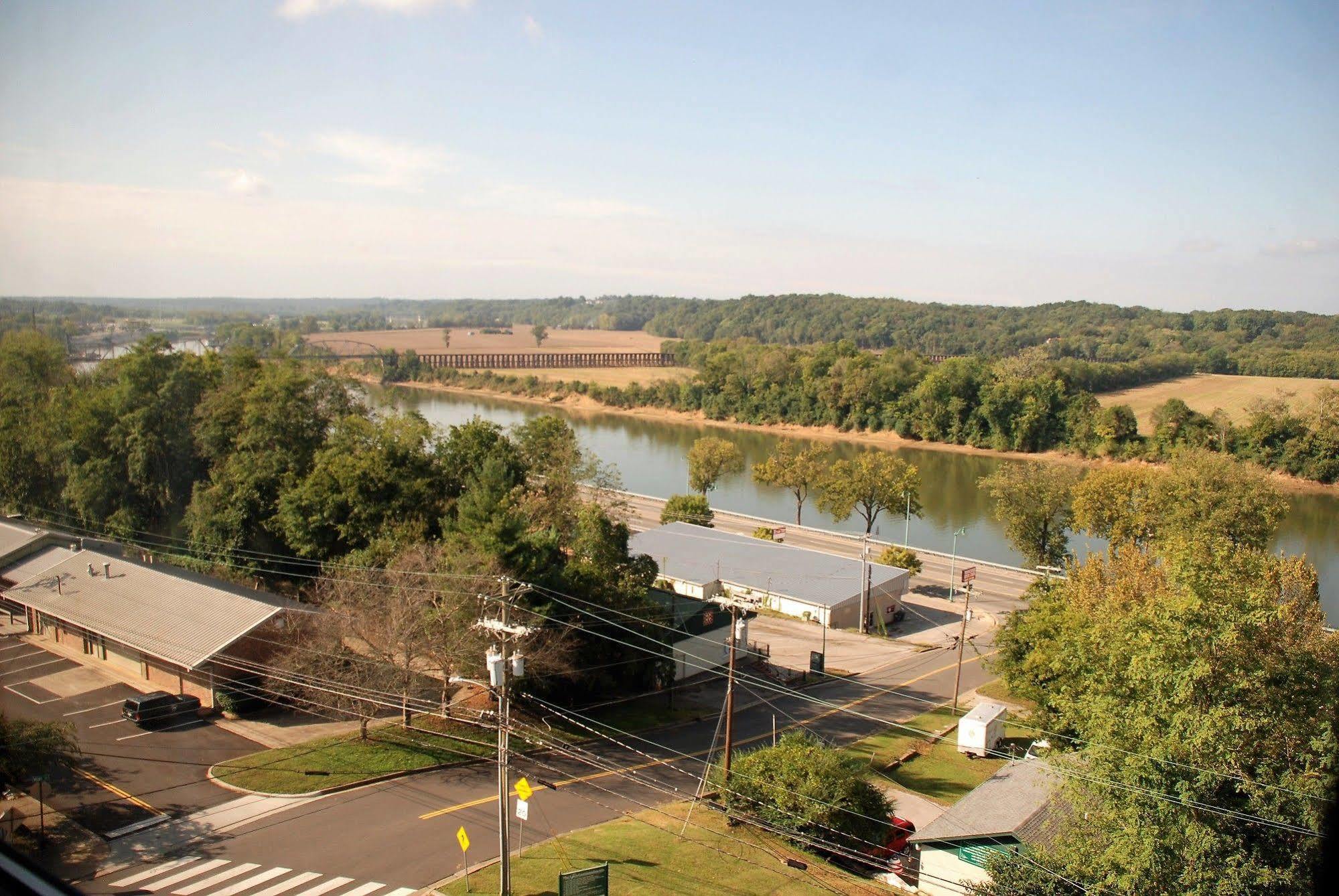 Doubletree By Hilton Clarksville Riverview Esterno foto