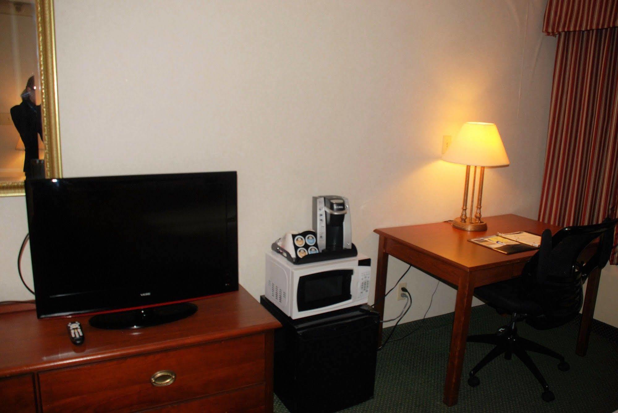 Doubletree By Hilton Clarksville Riverview Esterno foto
