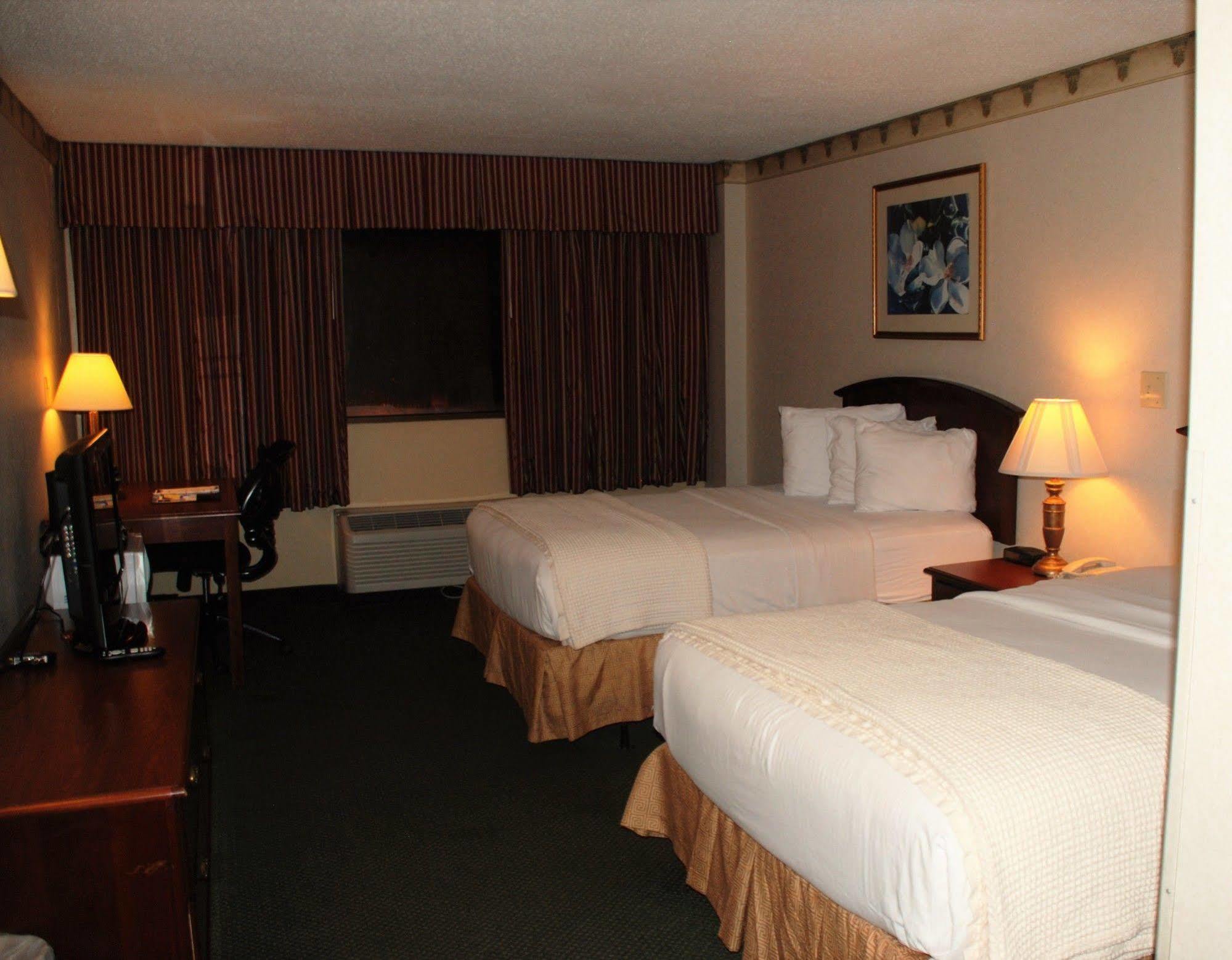 Doubletree By Hilton Clarksville Riverview Esterno foto