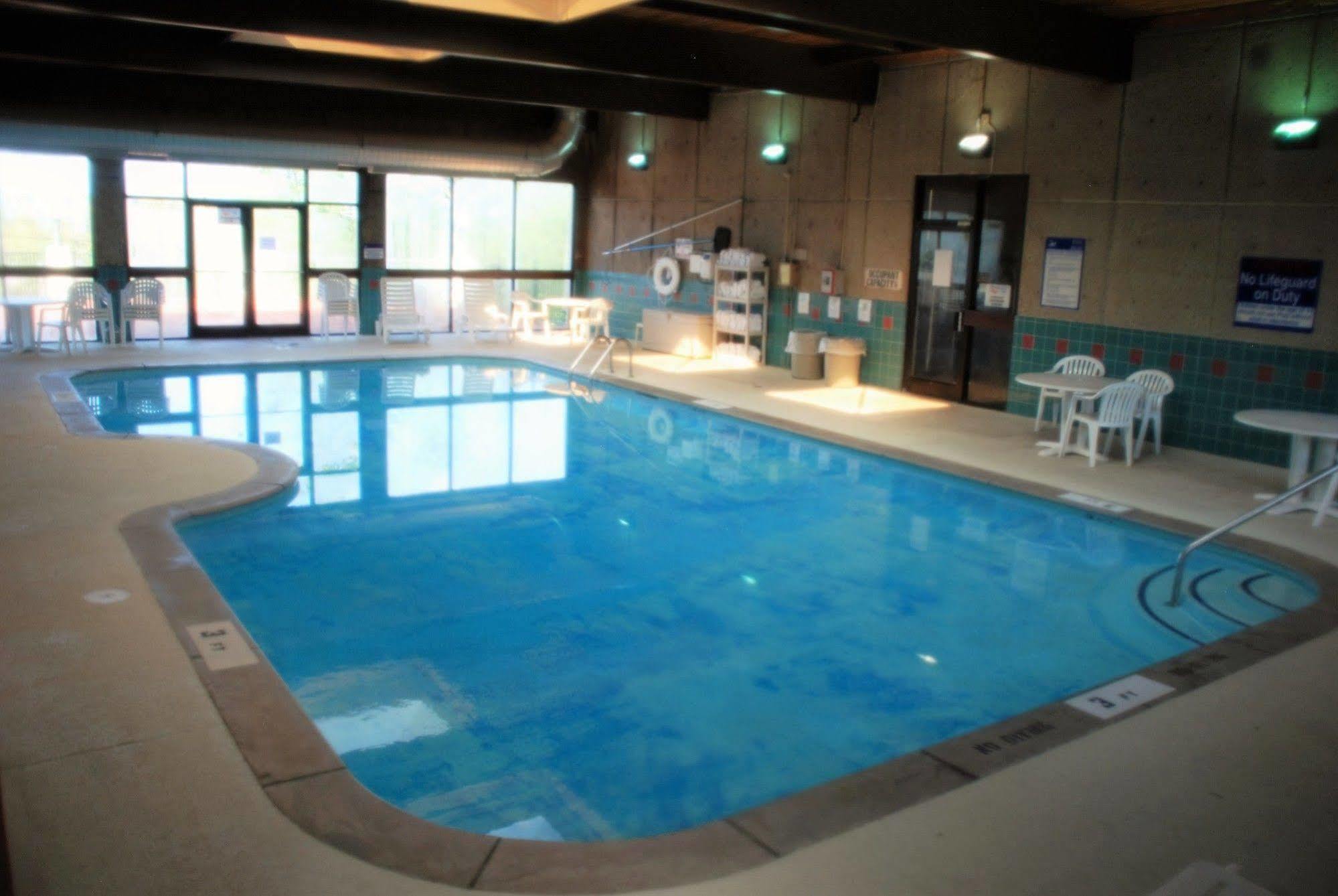Doubletree By Hilton Clarksville Riverview Esterno foto